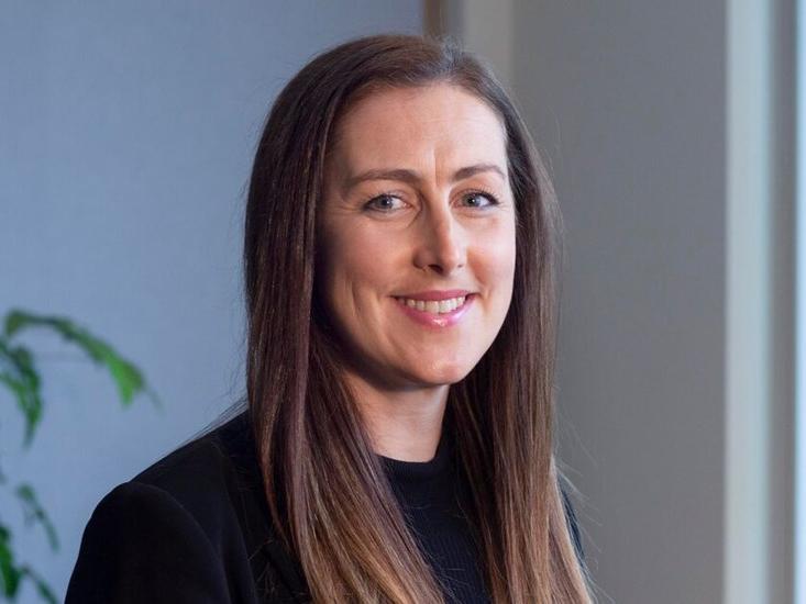 Uk Head Shot Cardiff Rebecca Read