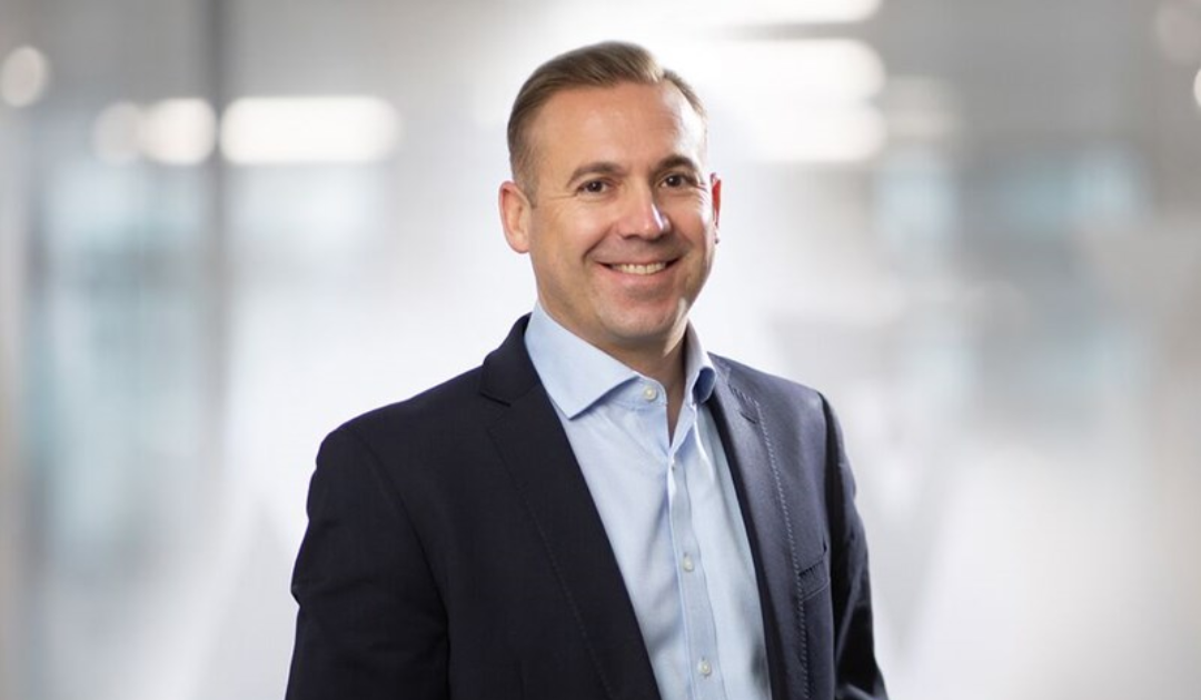 Mark Barrie Headshot