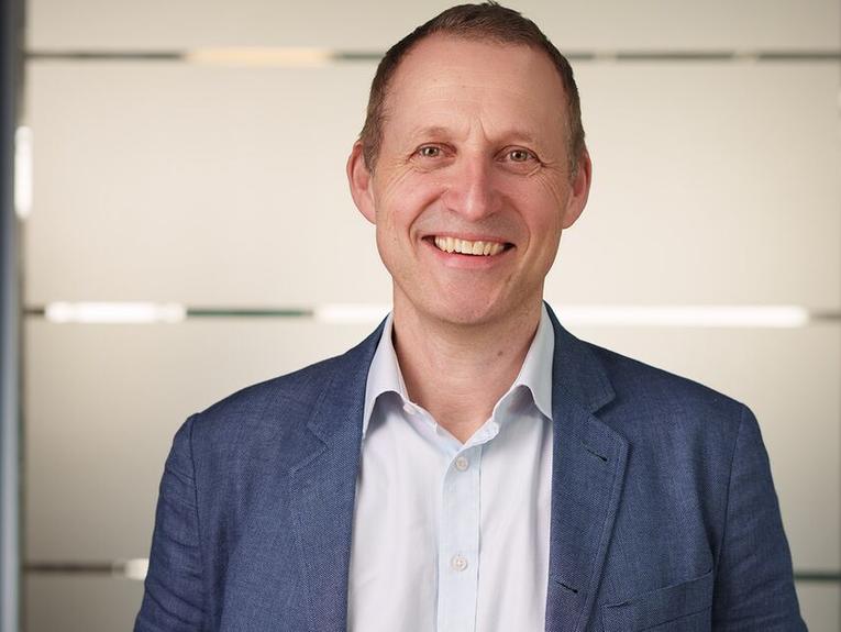 Headshot of Paul Smith