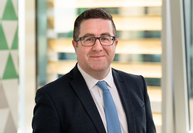 Uk Head Shot David Eardley 001 Col 300dpi