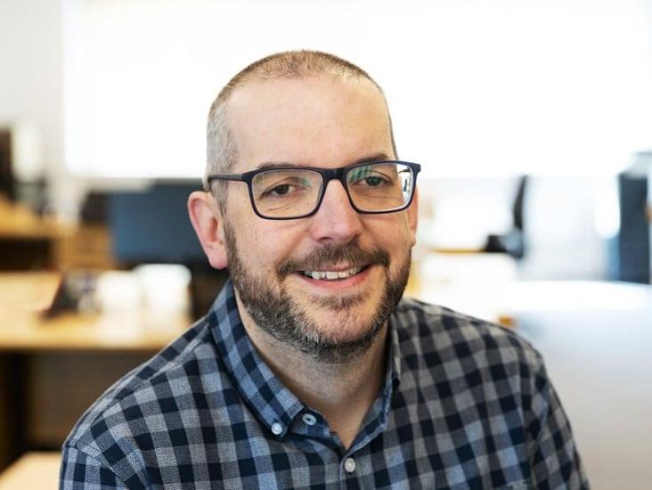 Uk Head Shot Dale Mitchell Witney