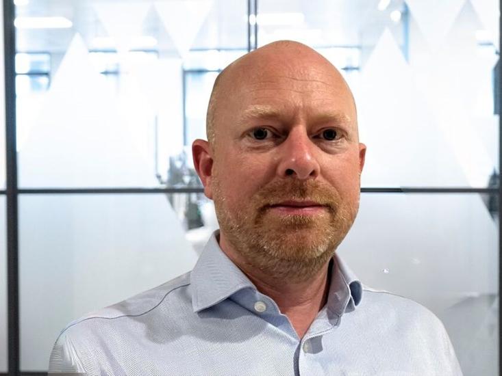 Uk Head Shot James Gransby