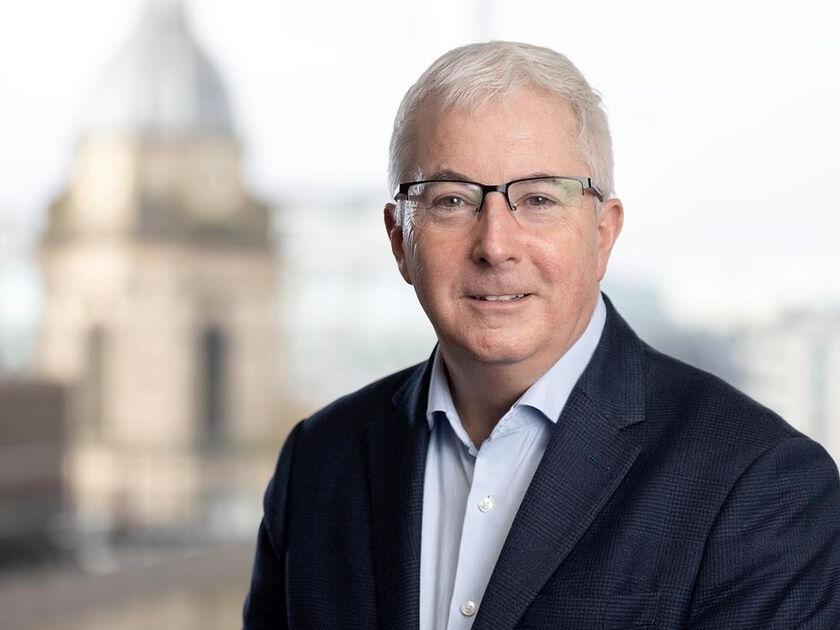 Uk Head Shot Paul Fenner