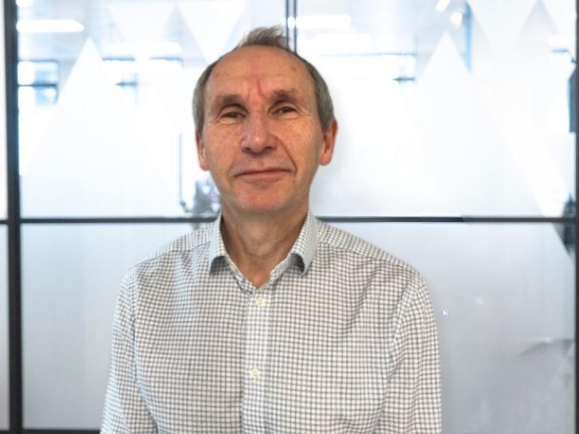 Uk Head Shot Richard Apps Headshot