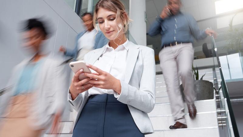 Az Grp 1200x663 Shutterstock 2264932863