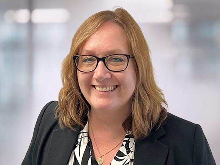 Uk Head Shot Tracy Underwood