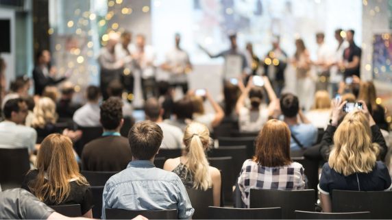 Az Uk Teaser   Stephen Abbotts Recognised With Payroll Lifetime Achievement Award