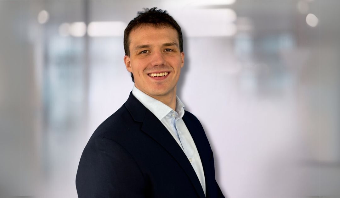 headshot of James Rayner