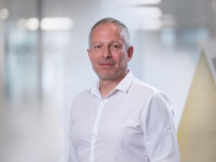 Uk Head Shot Tony Healey Beaconsfield7 Copy