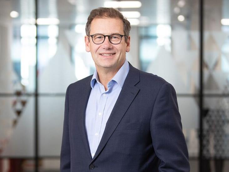 Uk Head Shot Williampayne