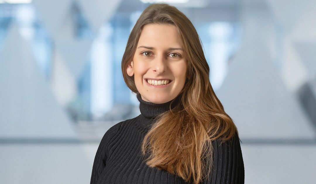 Emma Hussey   London