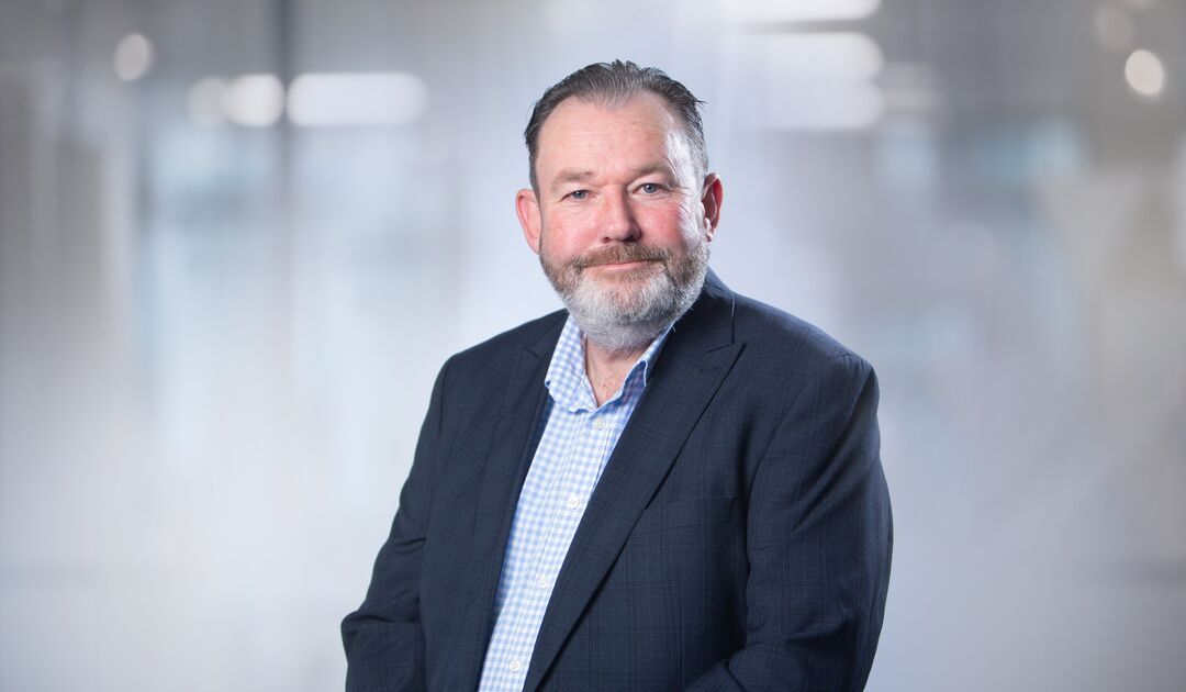 Uk Head Shot Jez Howson Azets S Hampton67 Copy