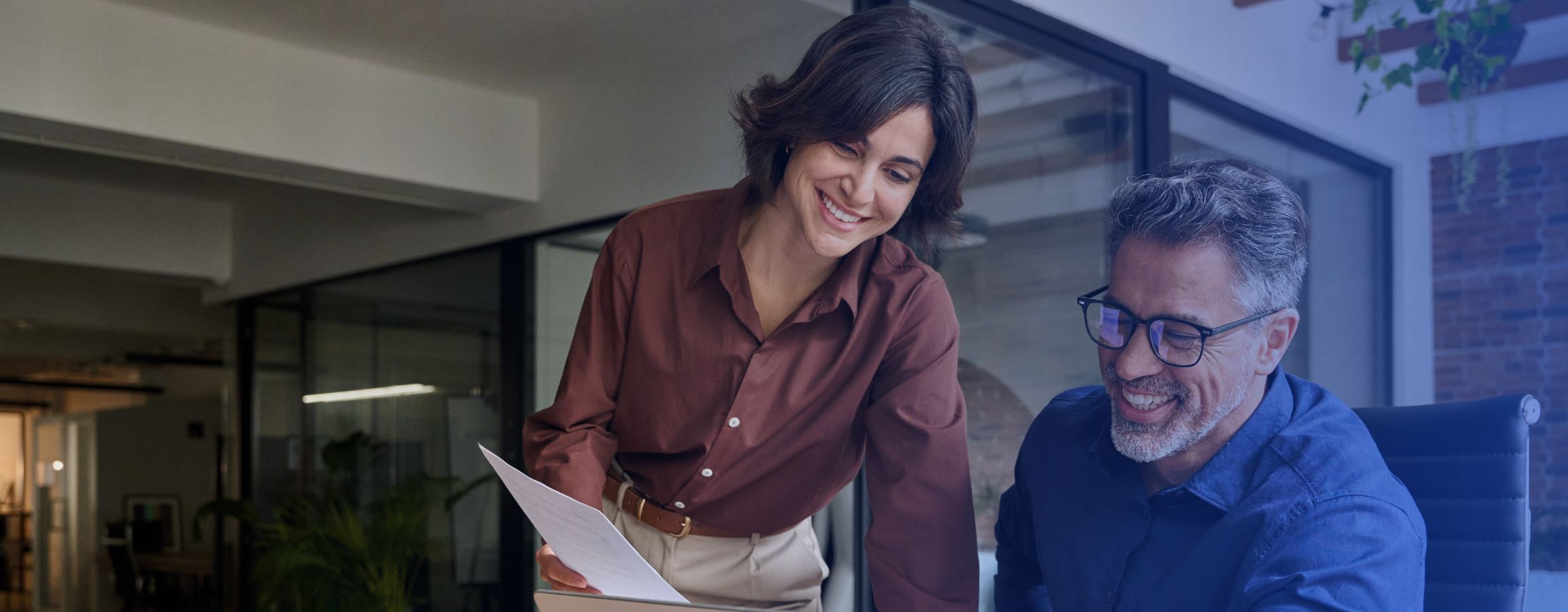 INSIGHTS_Man_and_woman_at_desk.jpg