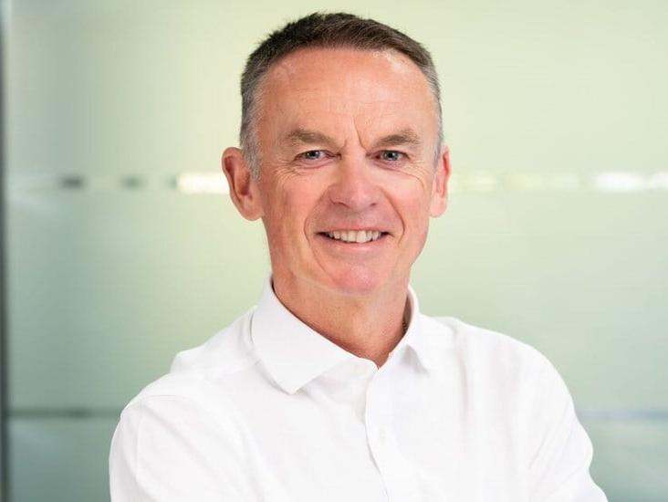 Uk Head Shot Stephen Wilkie 004 Col 300dpi