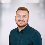 Uk Head Shot Luke Quince