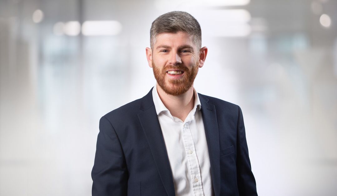 UK Head Shot-Eddi Taylor Azets_Ashford111 copy.jpg