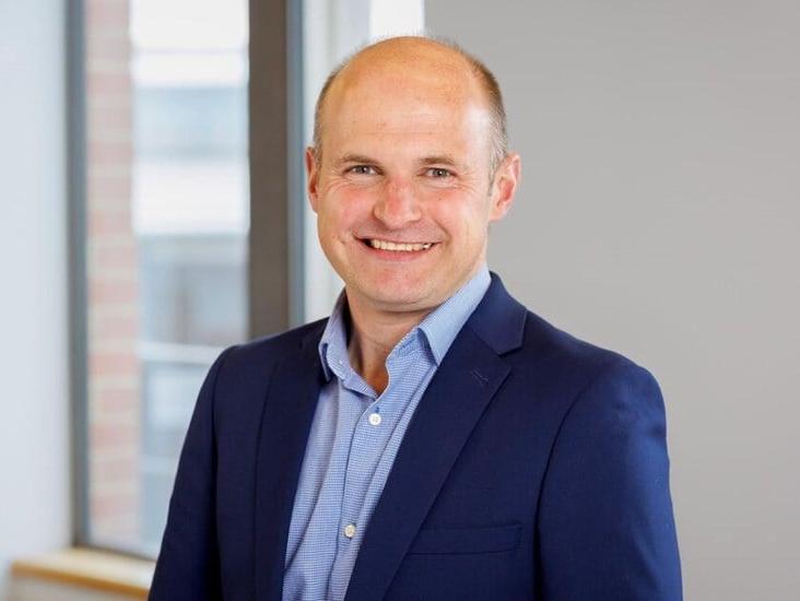 Uk Head Shot Chris Dale Preferred