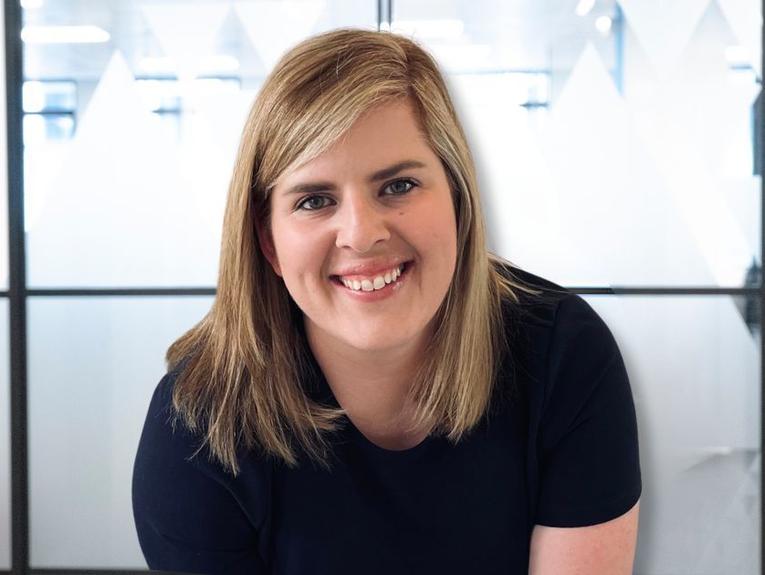 Uk Head Shot Siobhan Holmes