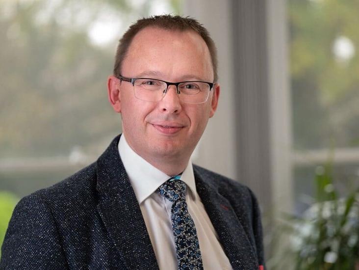 Uk Head Shot Paul Tyler Kettering Partner Colour Landscape