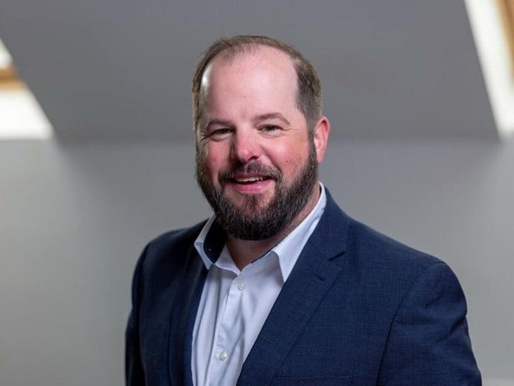 Uk Head Shot Rob Young South Molton