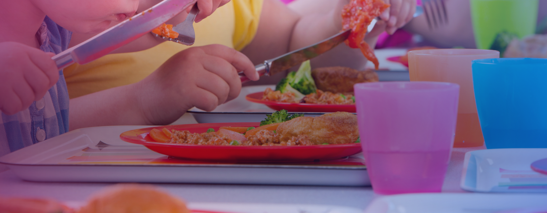 children eating food