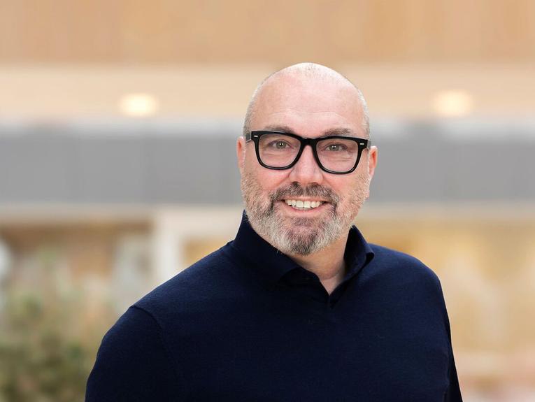 Screen Chris Horne 2