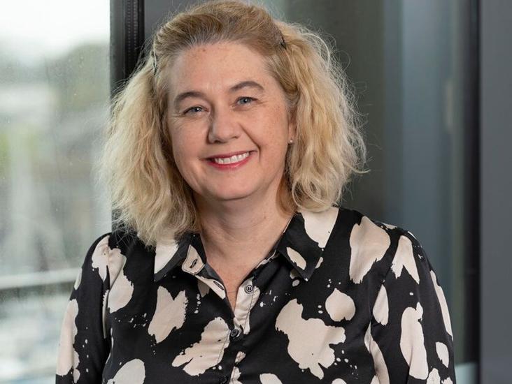 Uk Head Shot Azetsplymouth 170423 Tc09 Annette Stone