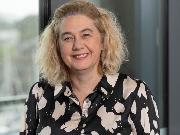 Uk Head Shot Azetsplymouth 170423 Tc09 Annette Stone