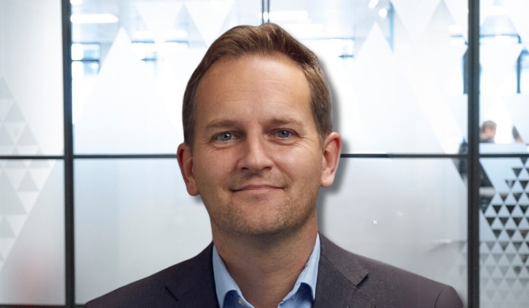 Uk Head Shot Richard Whitelock Headshot