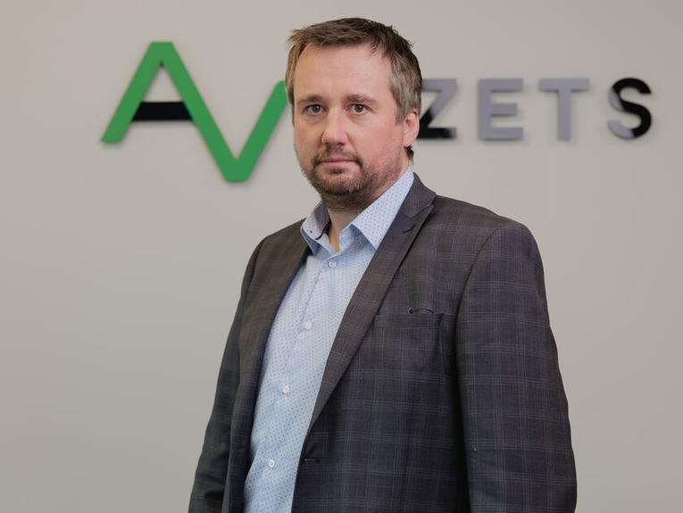 Uk Head Shot Chris Blackburn