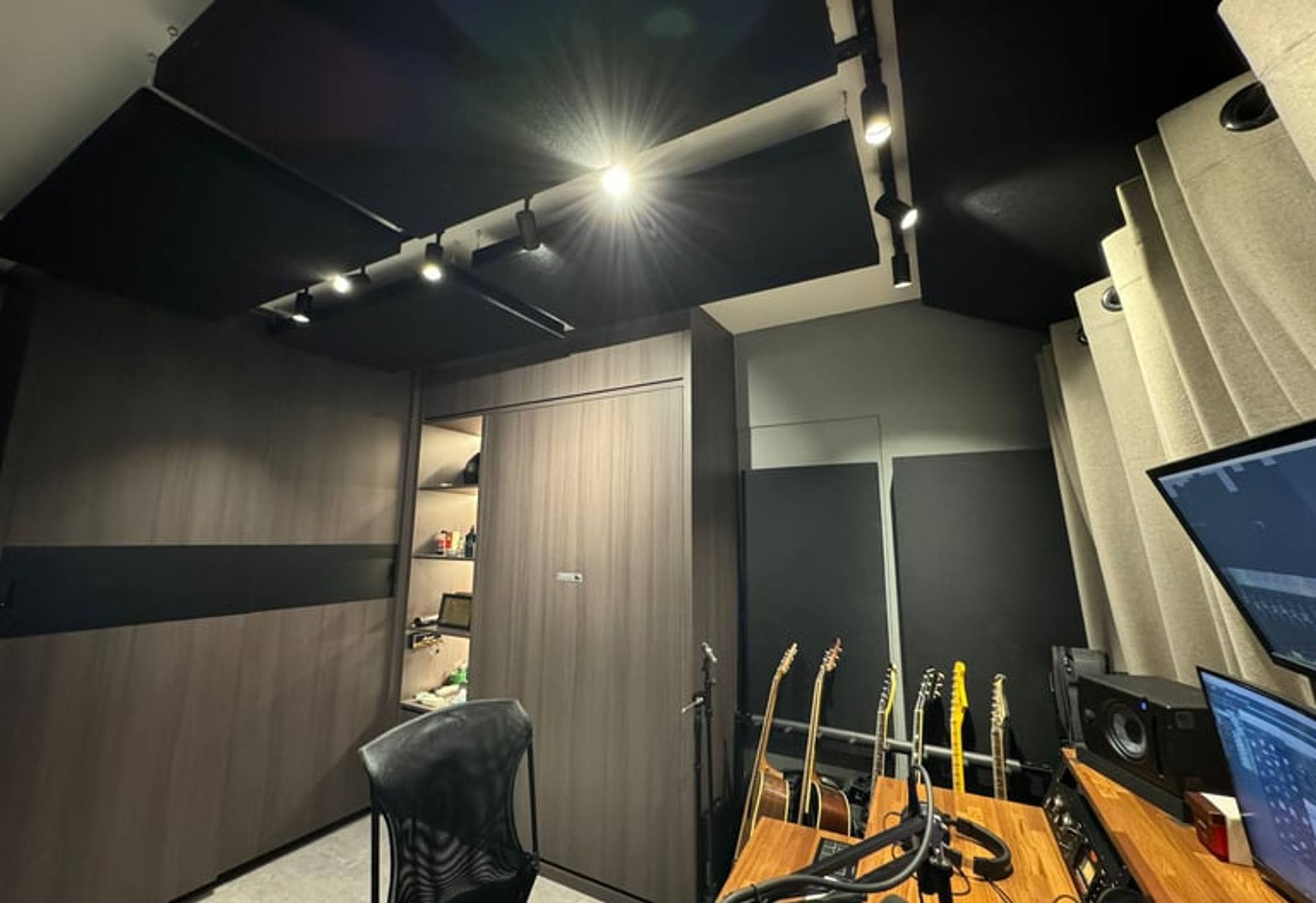Mixing & Recording Studio