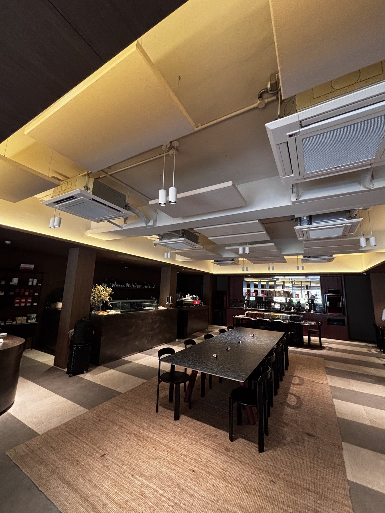 Retail & Showrooms