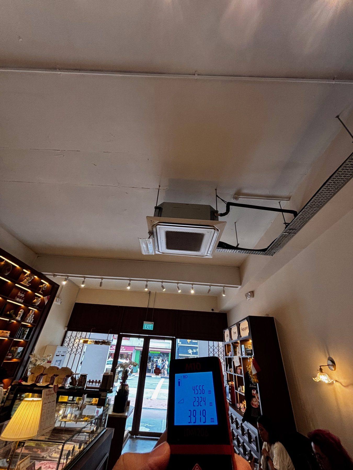 Rise Bakehouse, Chinatown before acoustic treatment