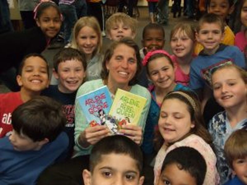 Carol with Elmwood 3rd Graders.1