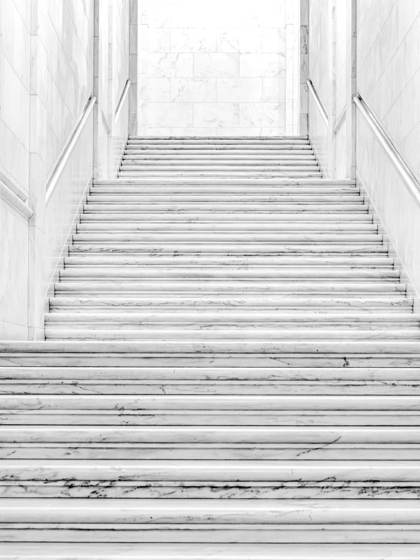 Escalier contemporain à Constantine, autre vue