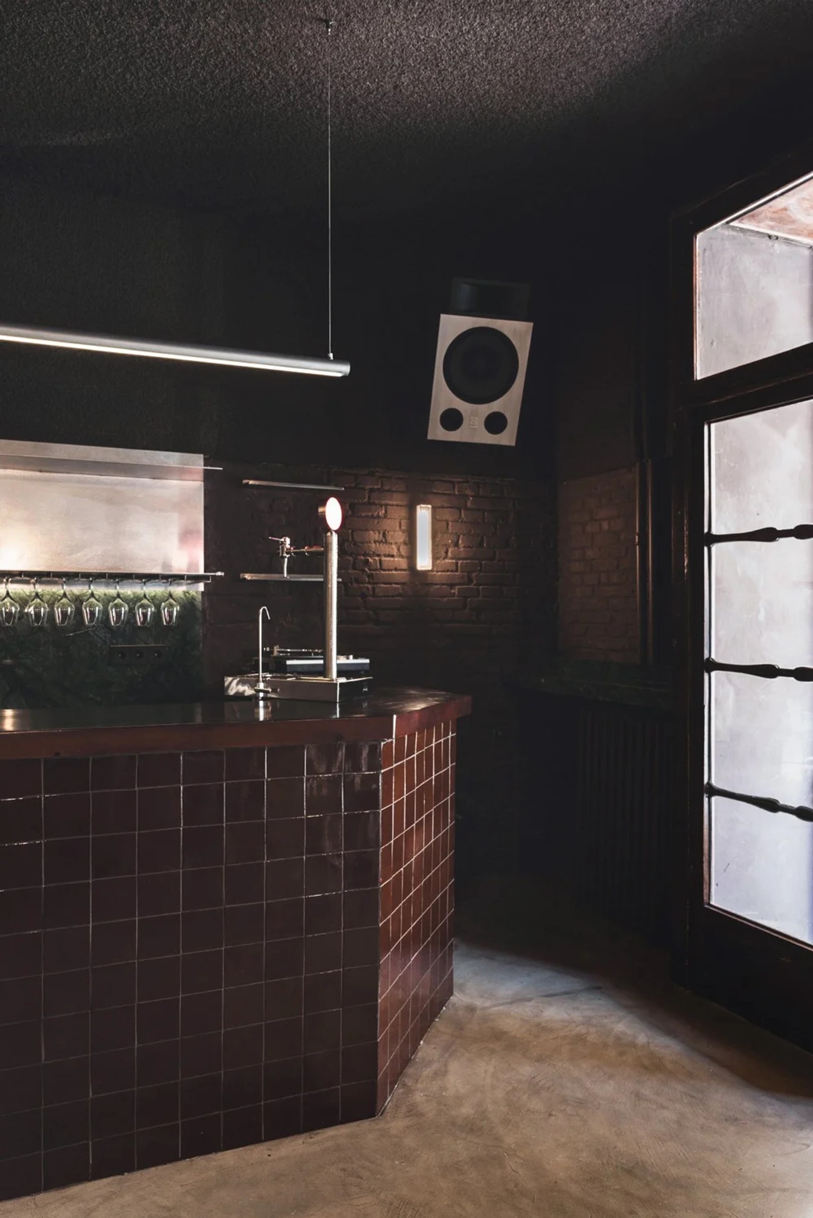 Sala de Casa Wine Bar