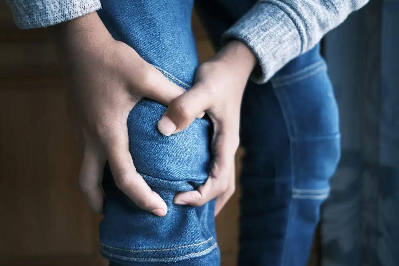 Featured image for Kneecap / Patella Pain: Can Physiotherapy Help?