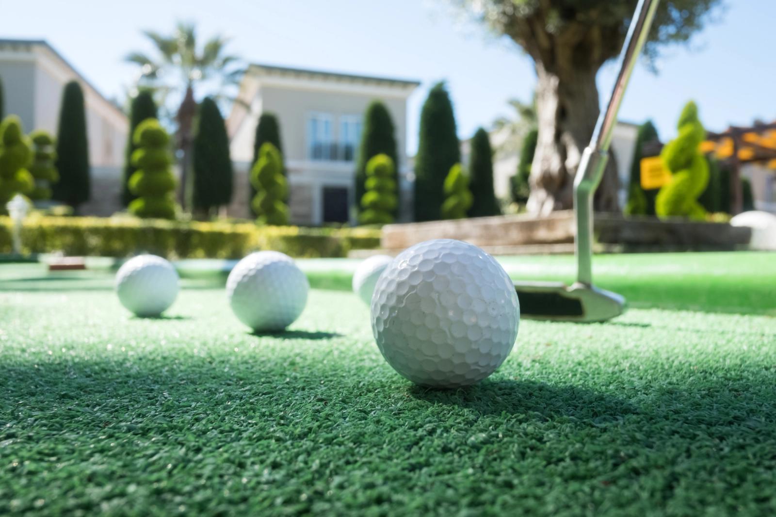 GOLF