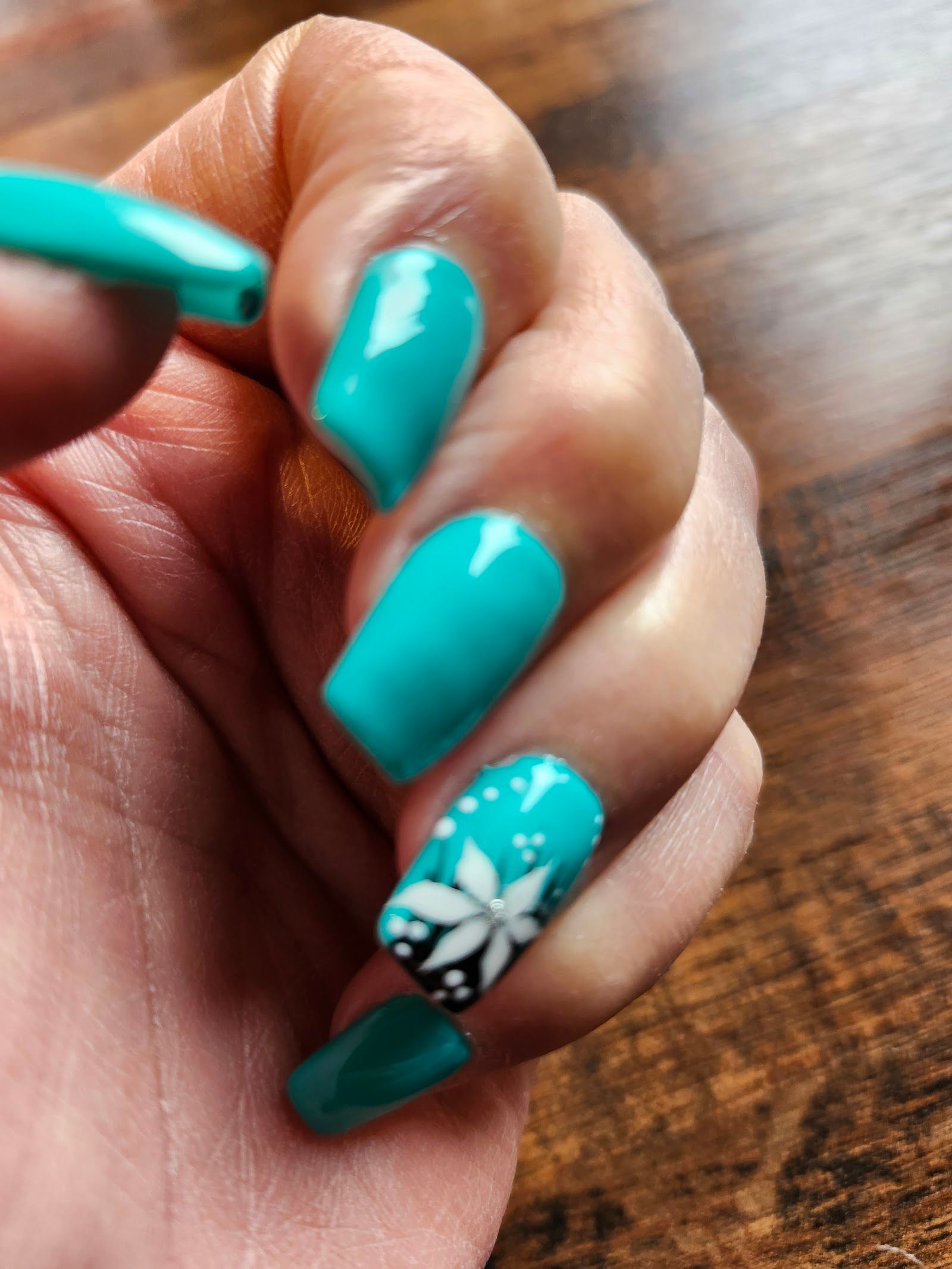 Luxury Nails & Spa customer