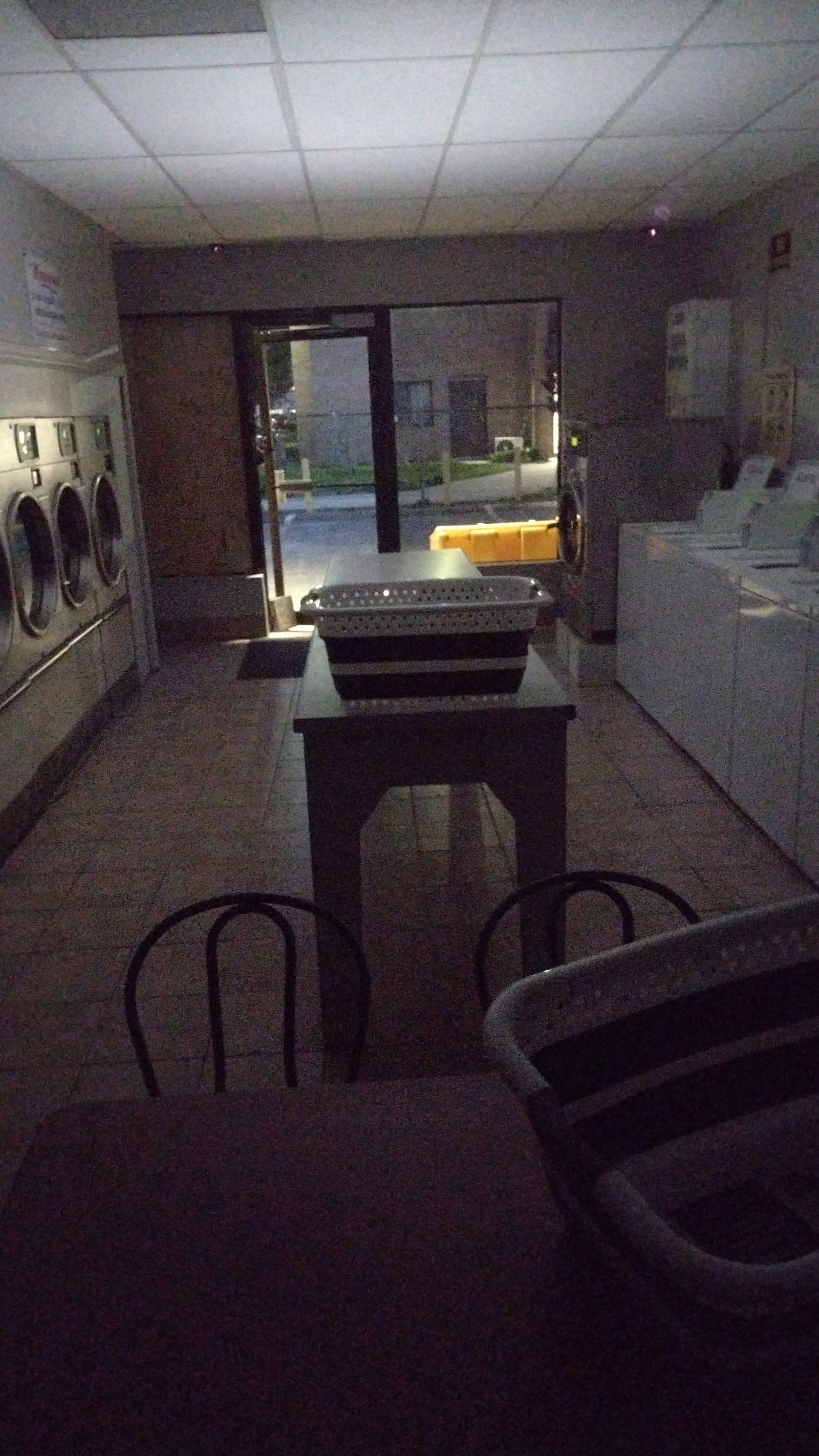 Down Town Coin Laundry customer