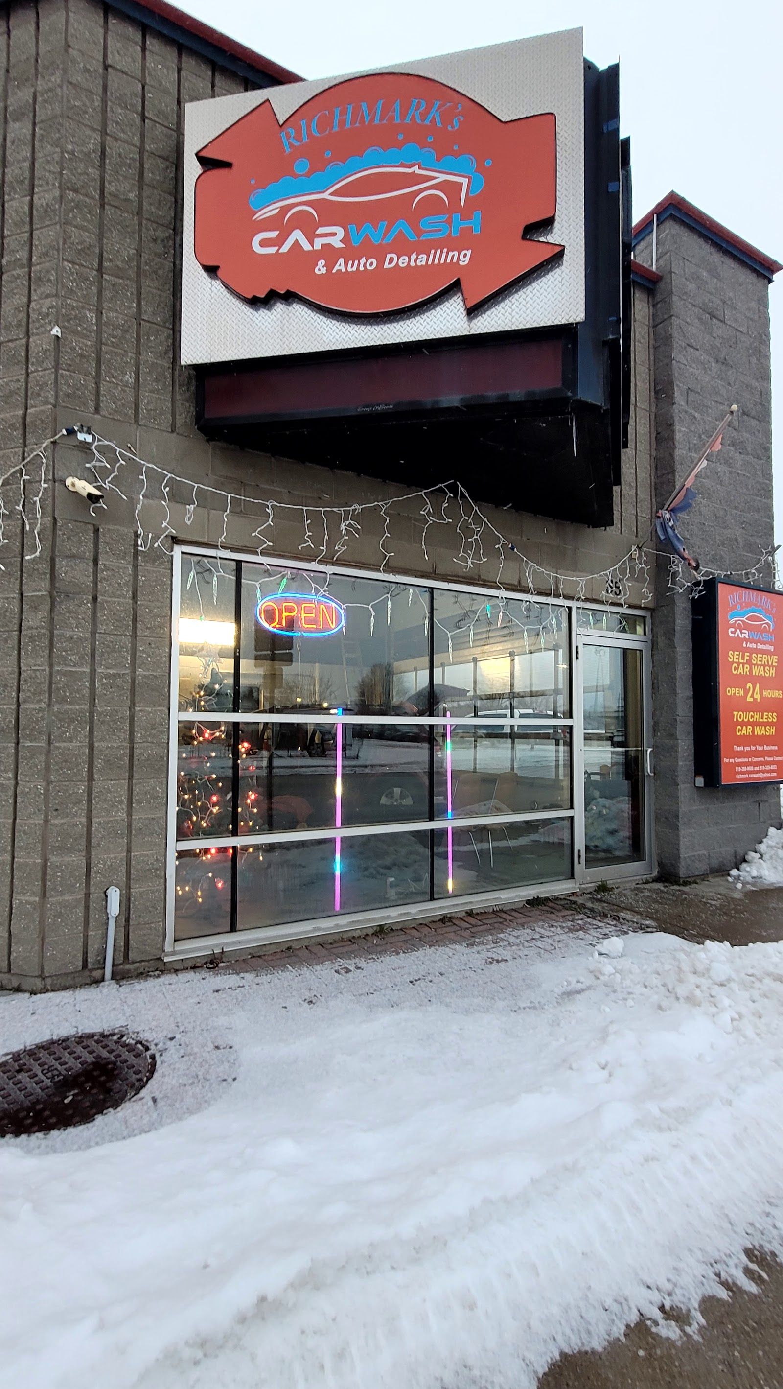 Richmark's Carwash & Detaling