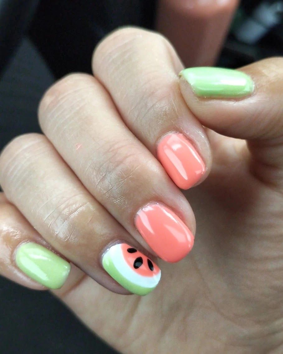 Linda's Nails highlights