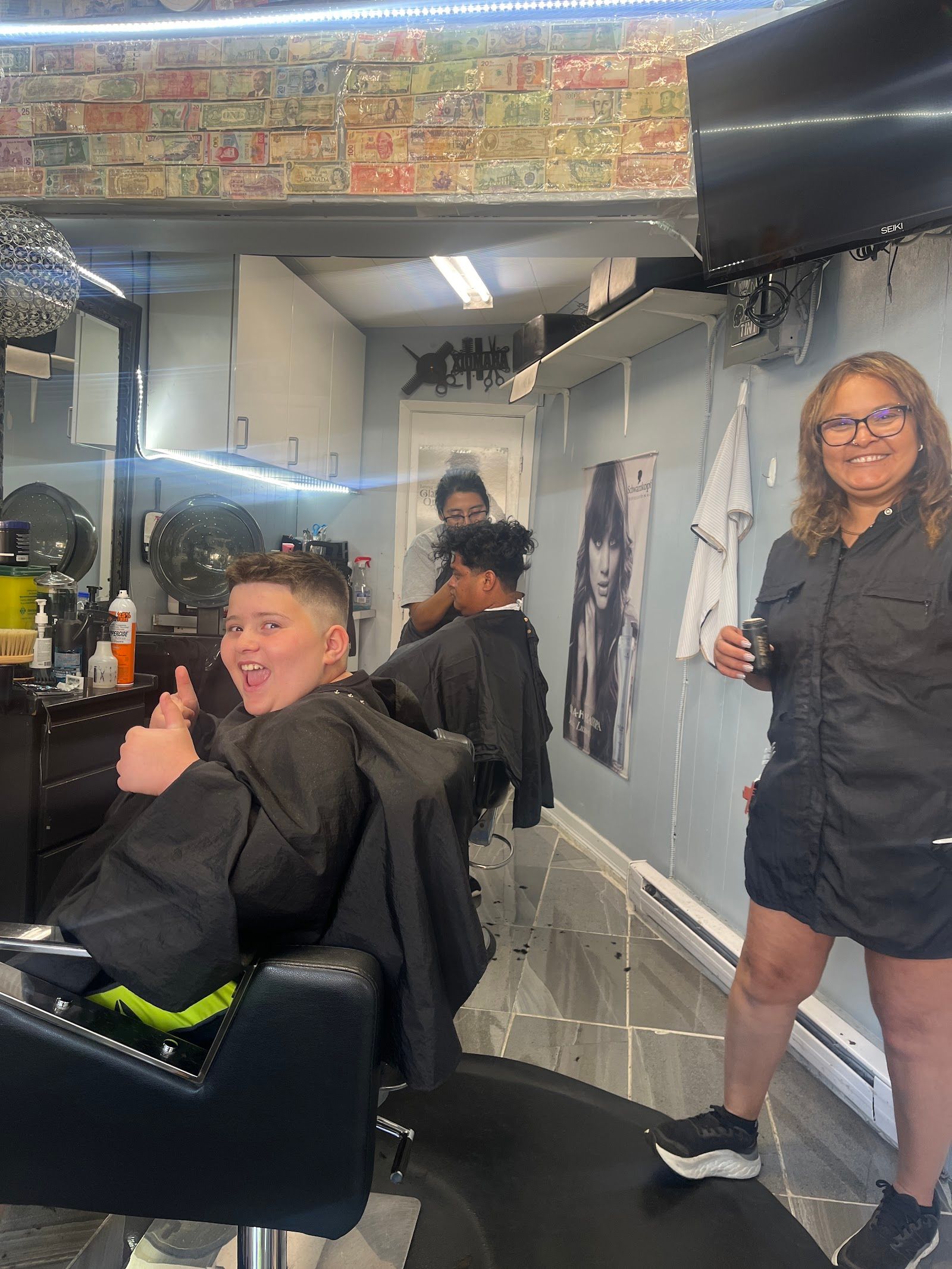 Makayla's Beauty Salon & Barber Shop customer