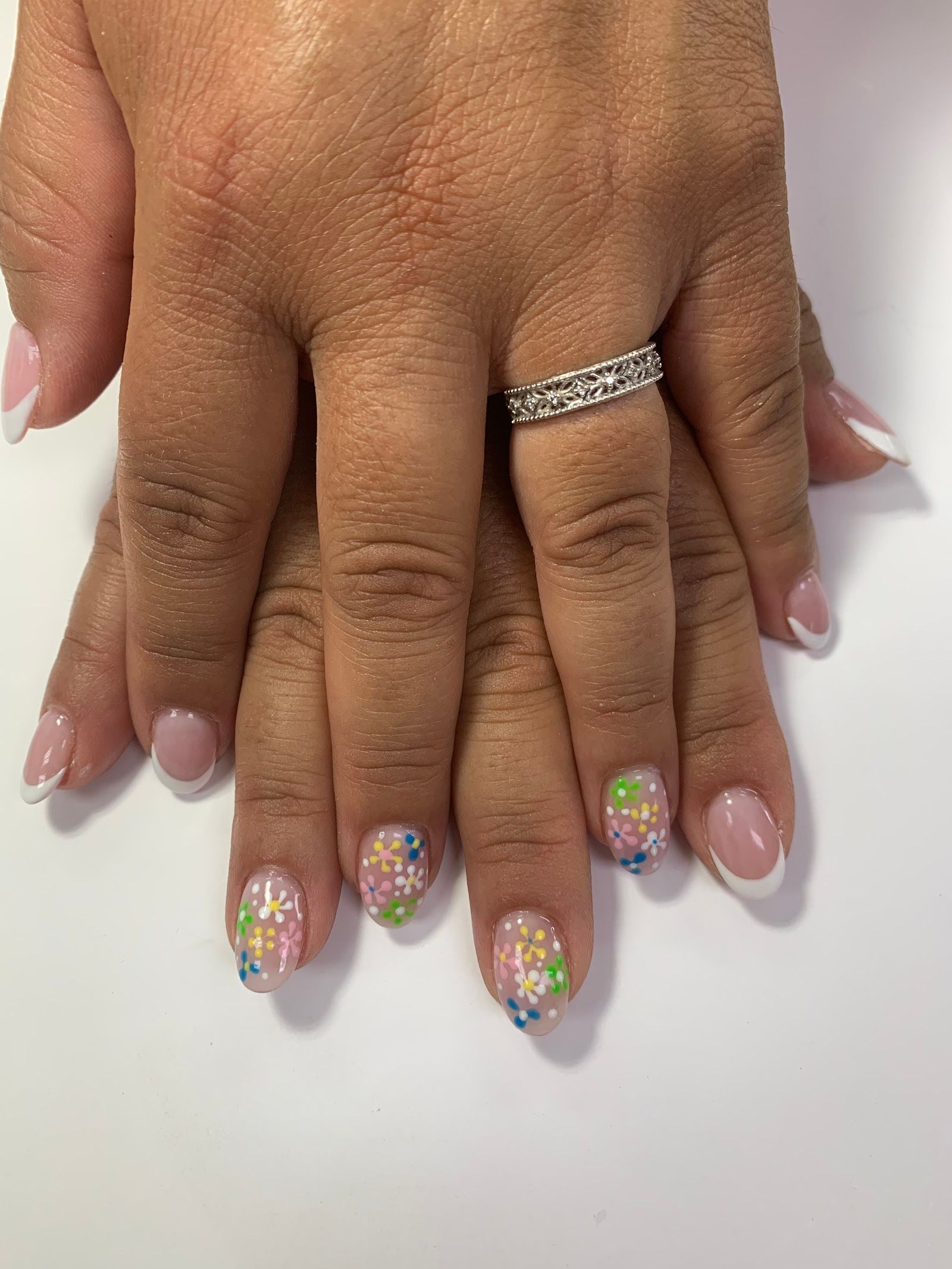 VO Nail Spa customer