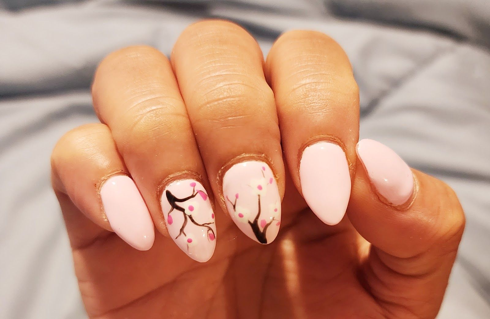 Healthy Nails, mechanic at work