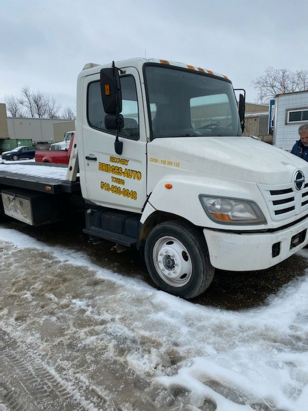 Bridges Auto Towing highlights