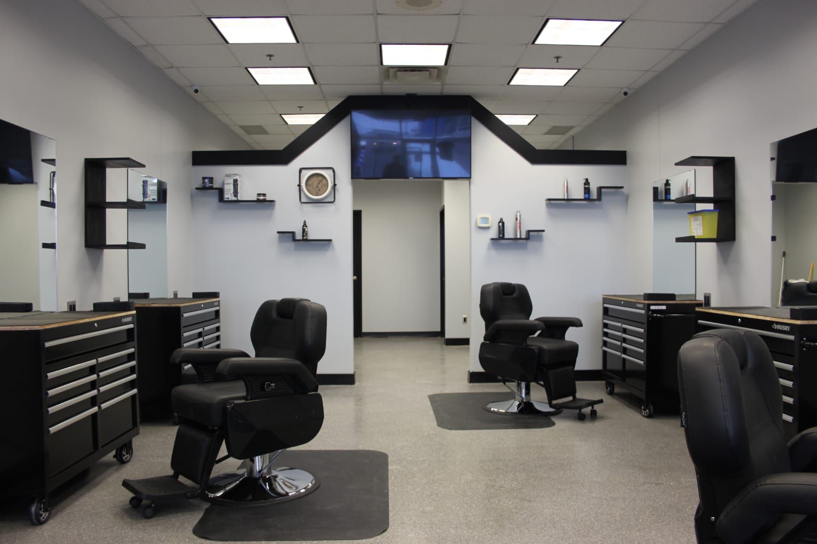 Kal's Barbershop