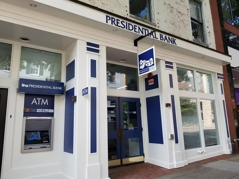 Entrance to Presidential Bank's Frederick Branch