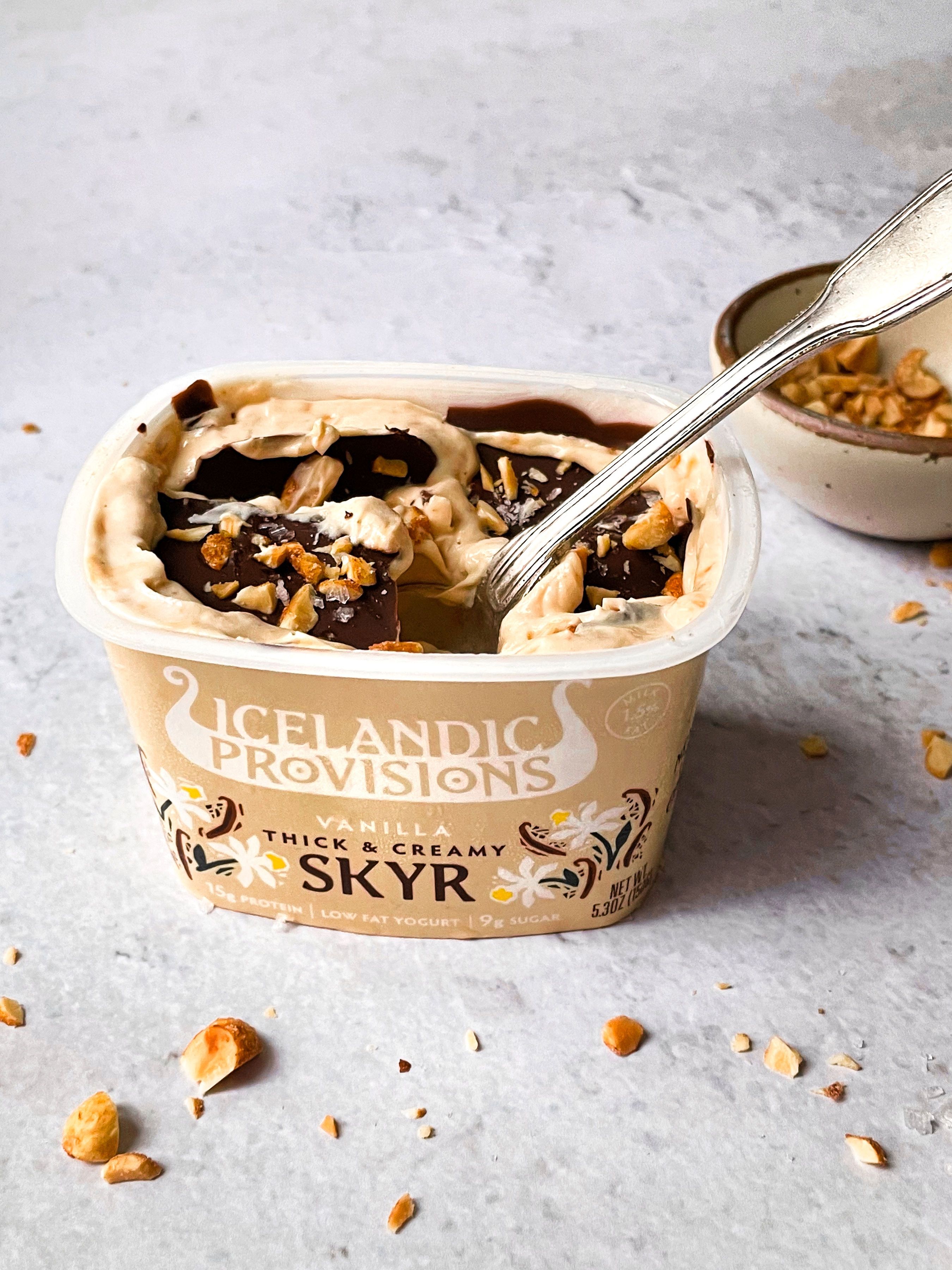 Icelandic Provisions Skyr, Low Fat, Vanilla, Thick & Creamy