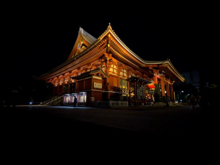 buddhist temple at night